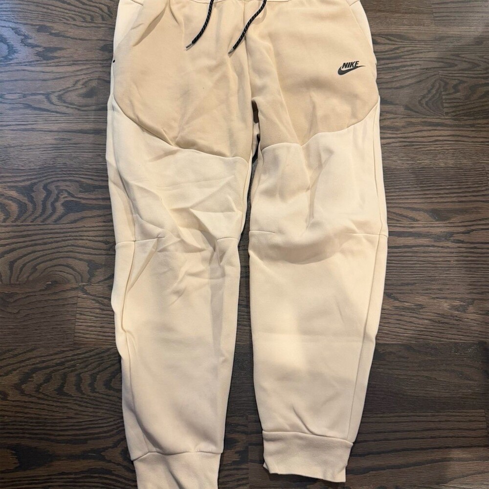 Nike Sportswear Tech Fleece Jogger Pants Mens L Beige Zip Pocket